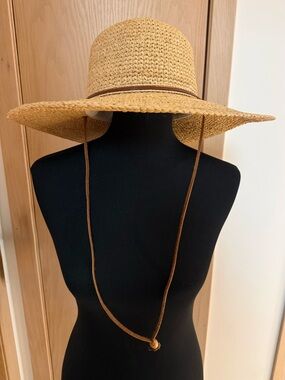 Women's Wide Brim Straw Hat with Leather Tie